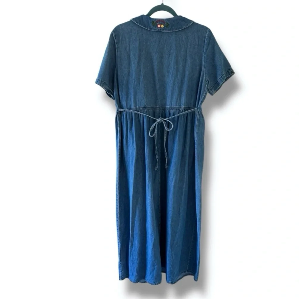 Vintage Bobbie Brooks Blue Denim Floral Embroidered Dress Women’s Size Medium - Picture 2 of 16